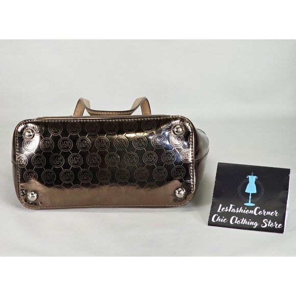 Michael Kors Women's Chrome/Tan Jet Set MK Snap Pocket Tote Size Medium 170 - Picture 12 of 16